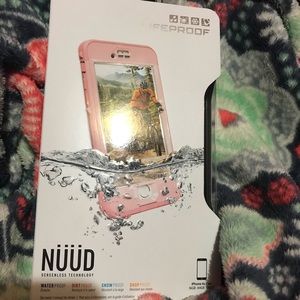 *BRAND NEW* Lifeproof Nüüd pink case